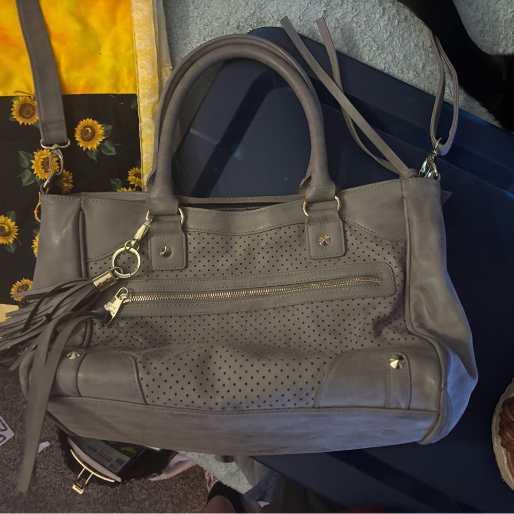 Steve Madden grey